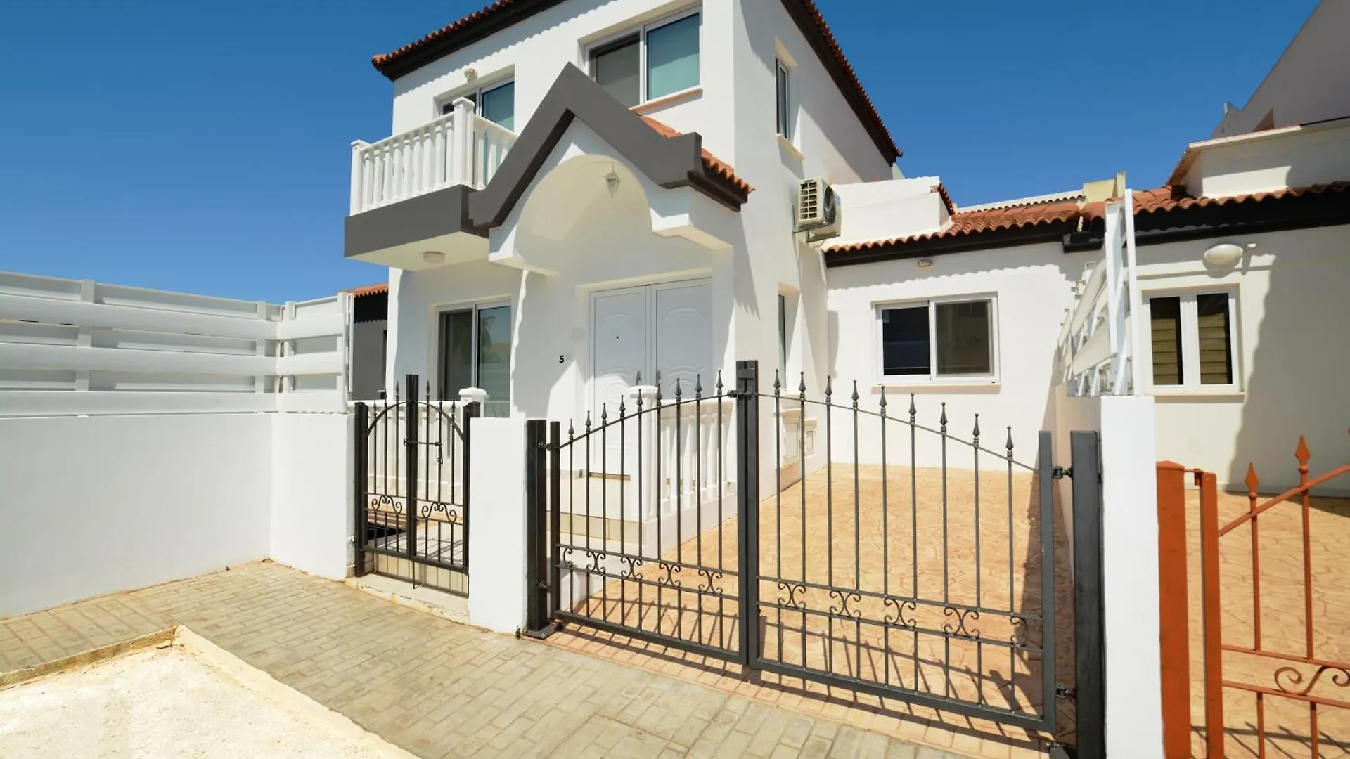 La Bella Nissi Villa 圣纳帕
